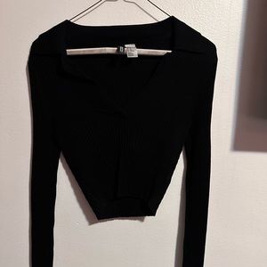 H&M v neck crop top XS